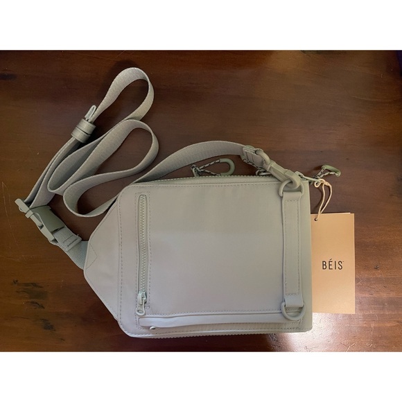 NWT Beis sport sling in slate - Picture 3 of 4